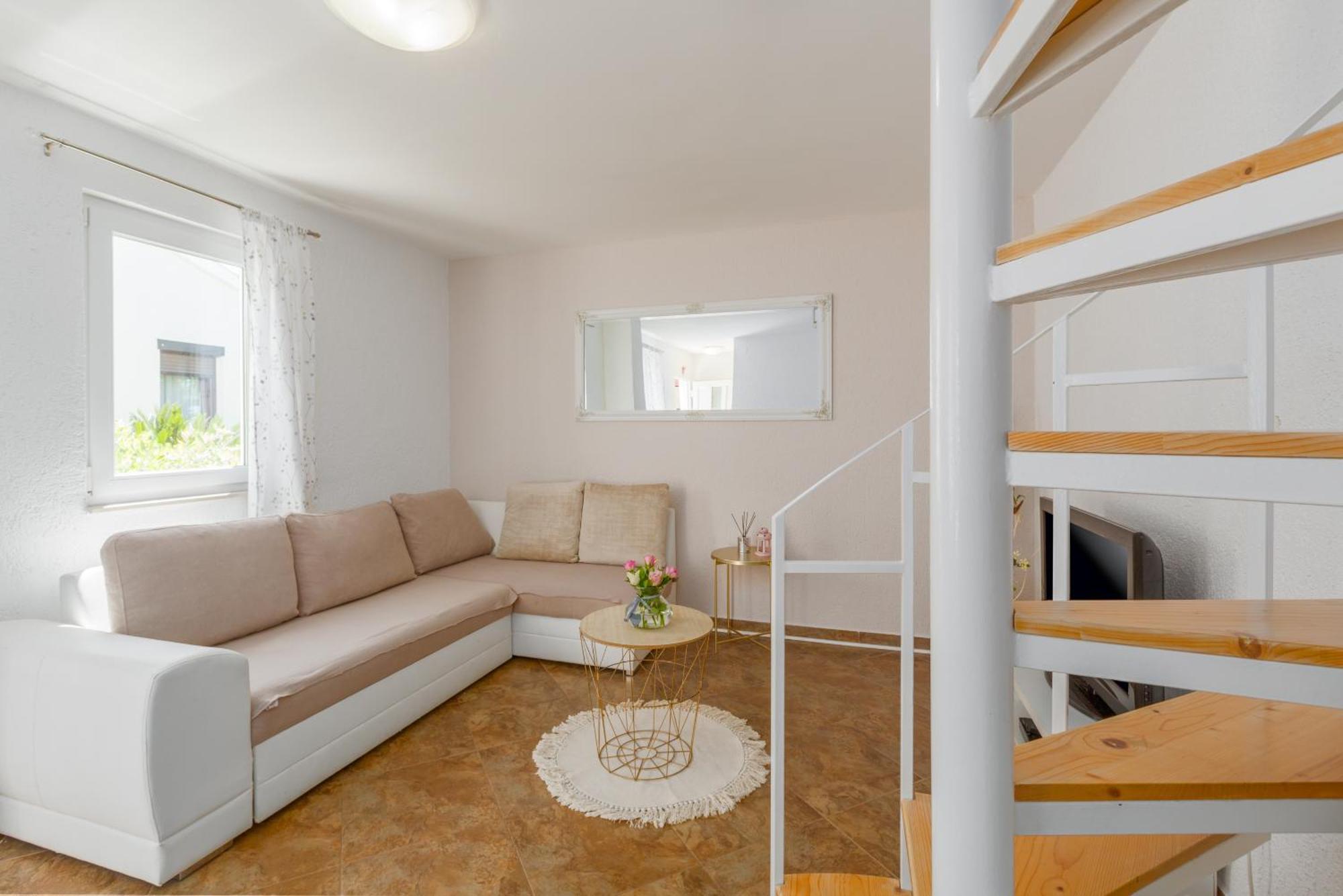 Apartment Leni Near Beach Пореч Экстерьер фото